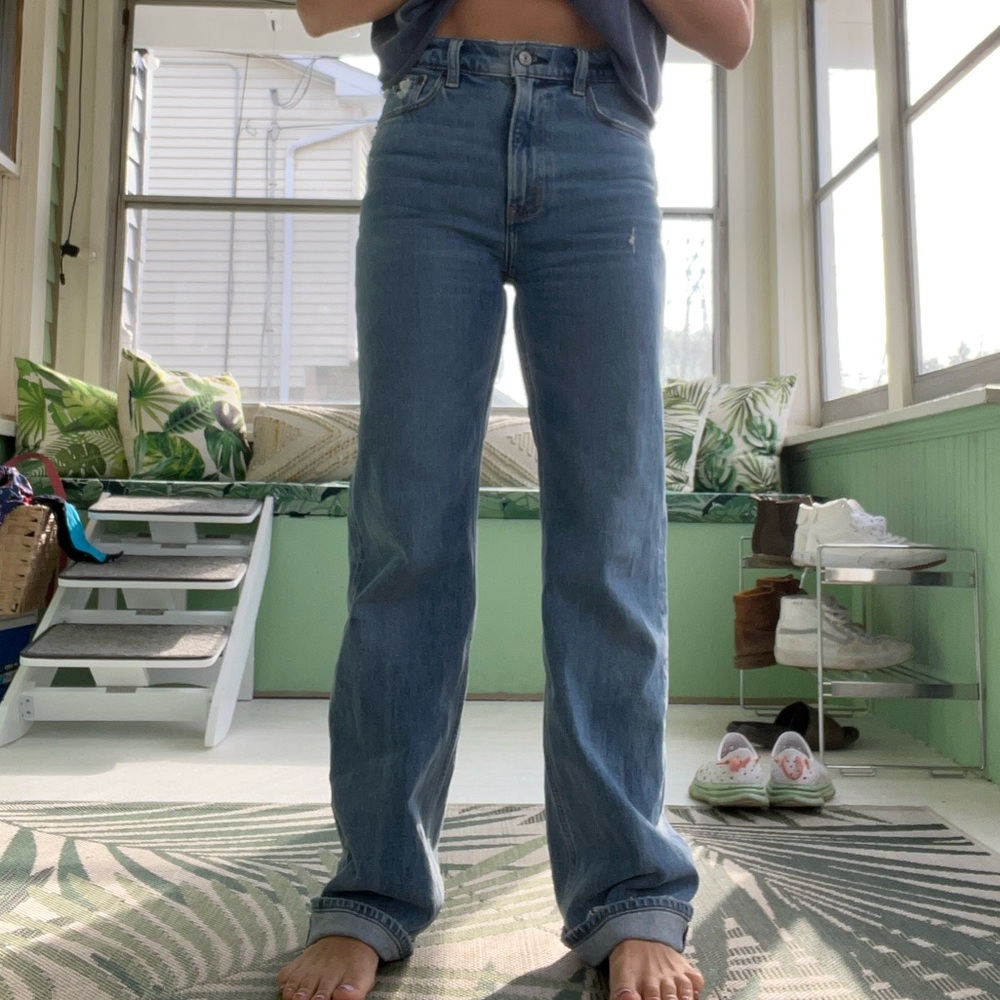 Abercrombie 90s High Rise Relaxed Jean